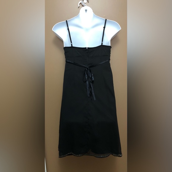 Black dress with beautiful bead / sequin detail - Picture 2 of 13